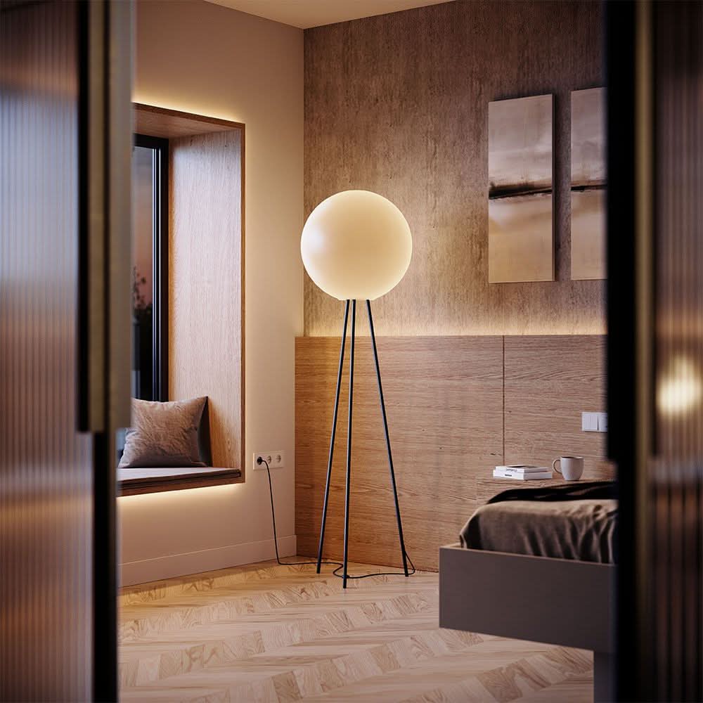 s.luce Dreibein-Stehleuchte Orb Tripod 160cm mit Glaskugel