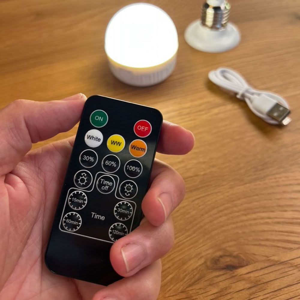 Mobiles LED Leuchtmittel 8W Dimmbar Akku Magnetisch warm/kalt