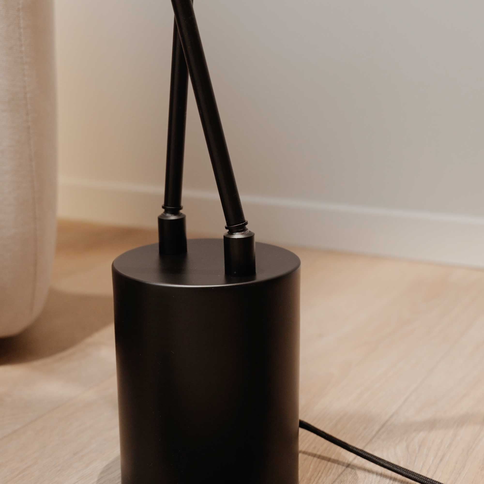 s.luce Beam LED floor lamp 2-light 145cm touch dimmer