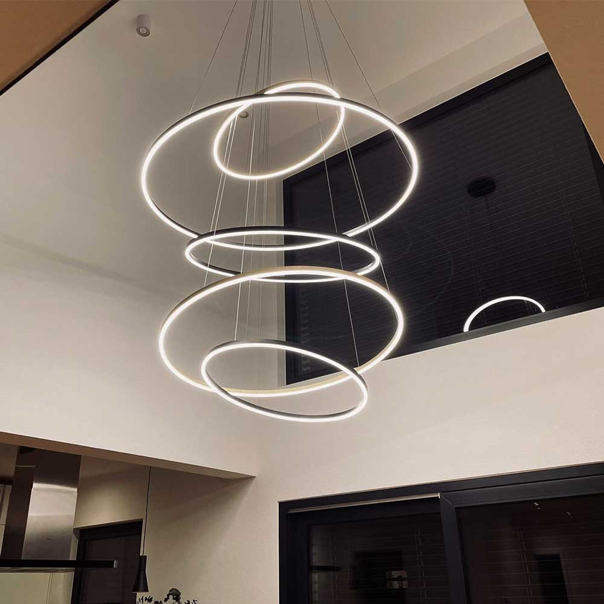 s.luce LED Ring Pendelleuchte Ø 150cm - 158493 - s.luce® - homecoming lights.
