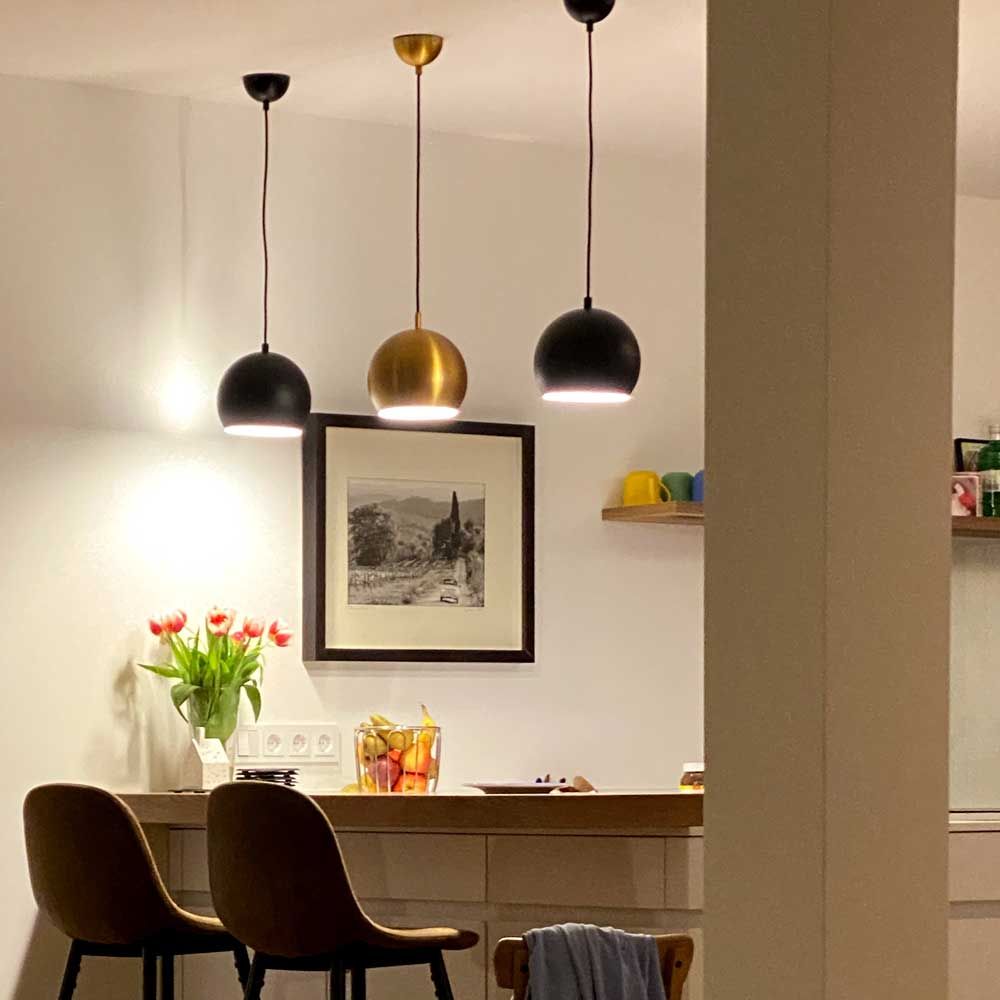 s.luce Ball metal pendant lamp with rotatable, interchangeable shade