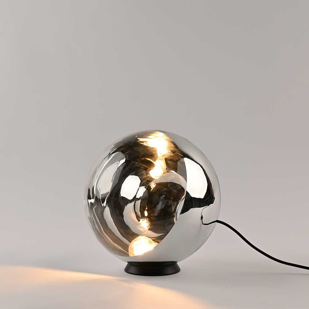 s.luce Orb Glaskugel Tischlampe