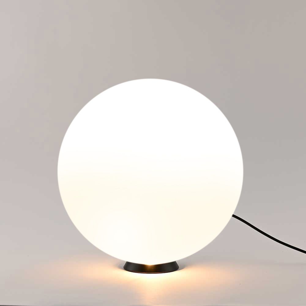 s.luce Orb Glaskugel Tischlampe