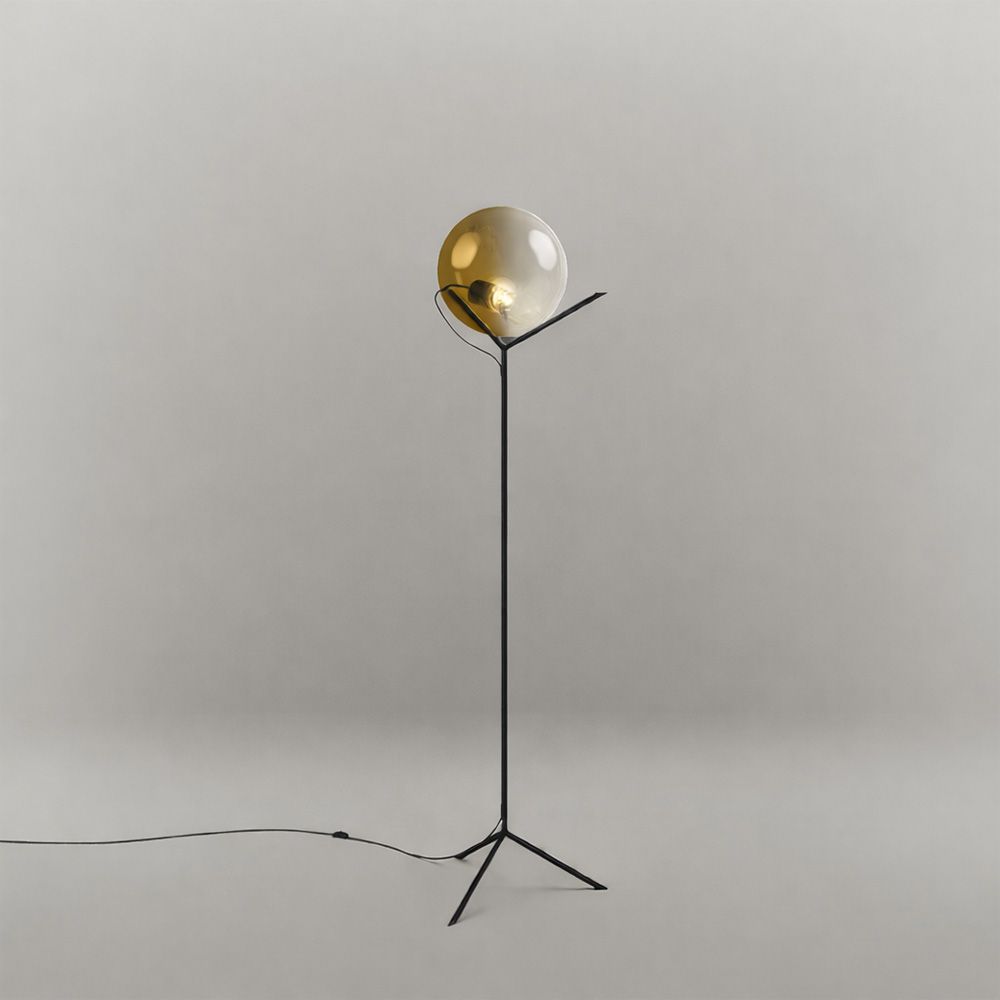 s.luce Stehleuchte Orb Poseidon mit Glaskugel 175cm - 178298 - s.luce® - homecoming lights.