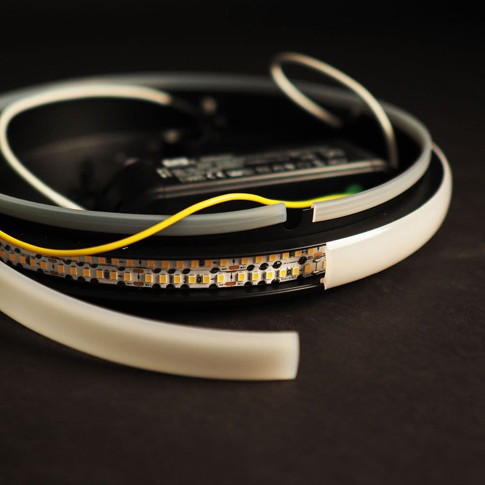 s.luce Cloud lampada a LED indiretta da parete e soffitto