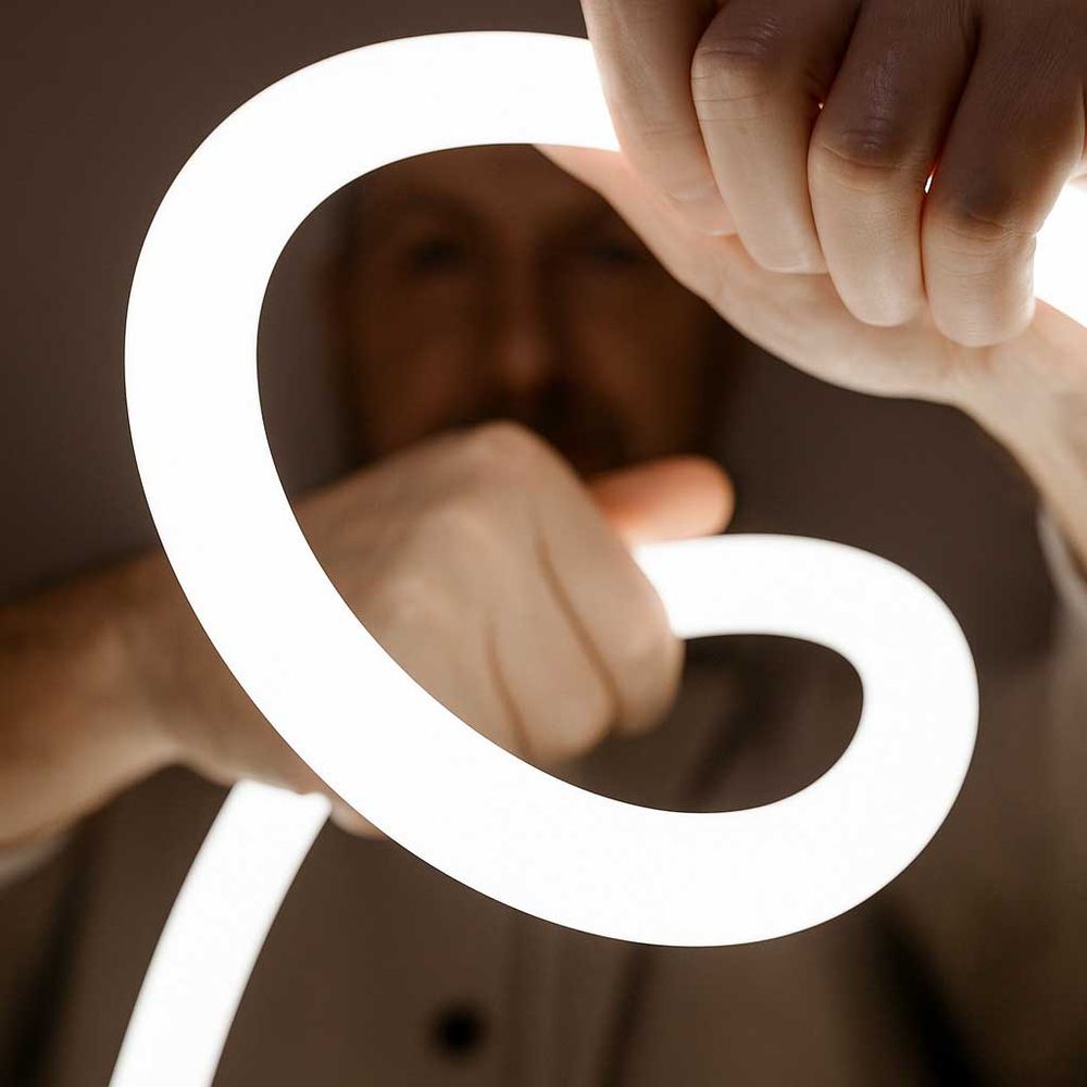 s.luce Arion organiczna lampa wisząca Flex LED ciepła biel