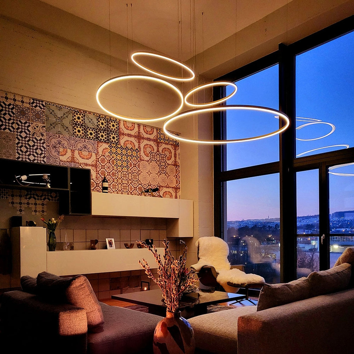 s.luce LED Ring Pendelleuchte 3-flammig Exzentrisch - 179261 - s.luce® - homecoming lights.