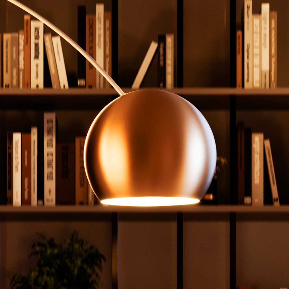 s.luce Ball Design-Bogenlampe mit Marmorfuß modern