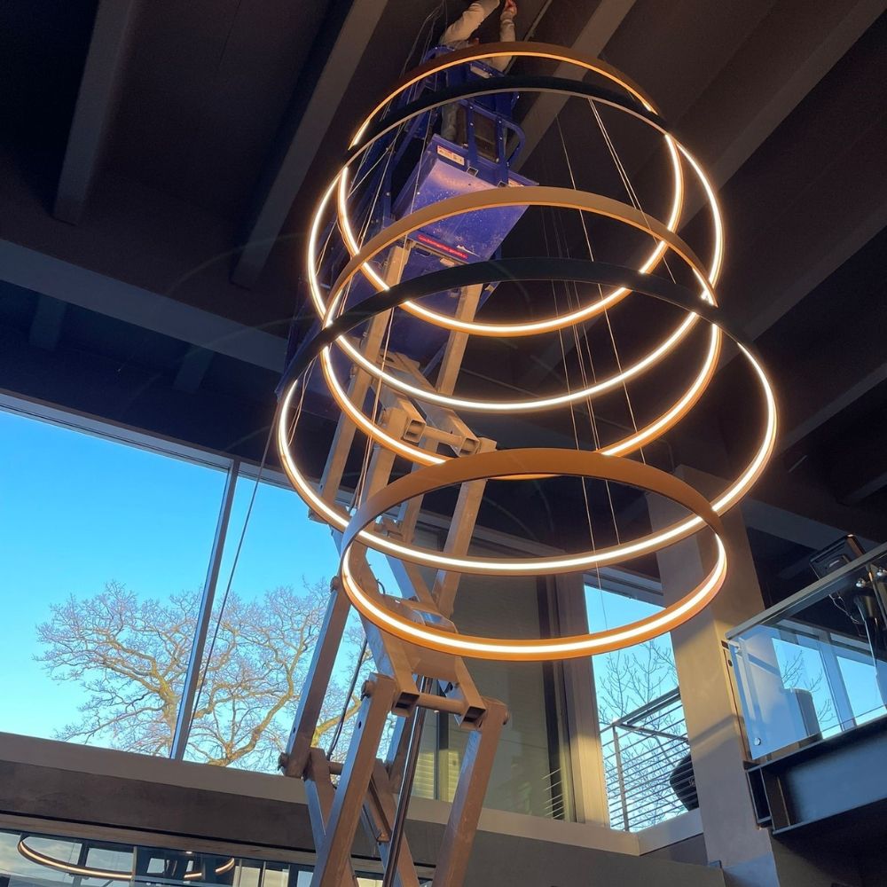 s.luce Made LED-Ring XL Pendelleuchte Treppenhaus Dimmbar RAL