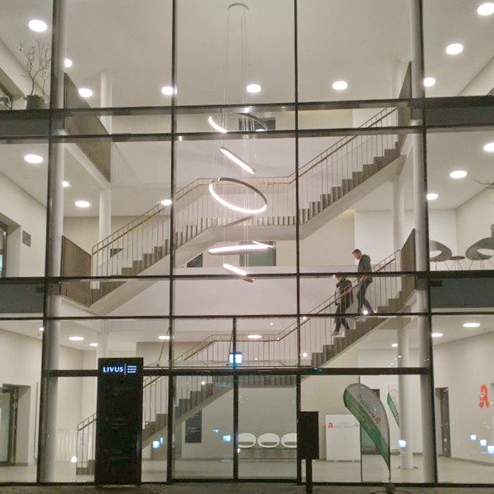 s.luce Made LED-Ring XL Pendelleuchte Treppenhaus Dimmbar RAL