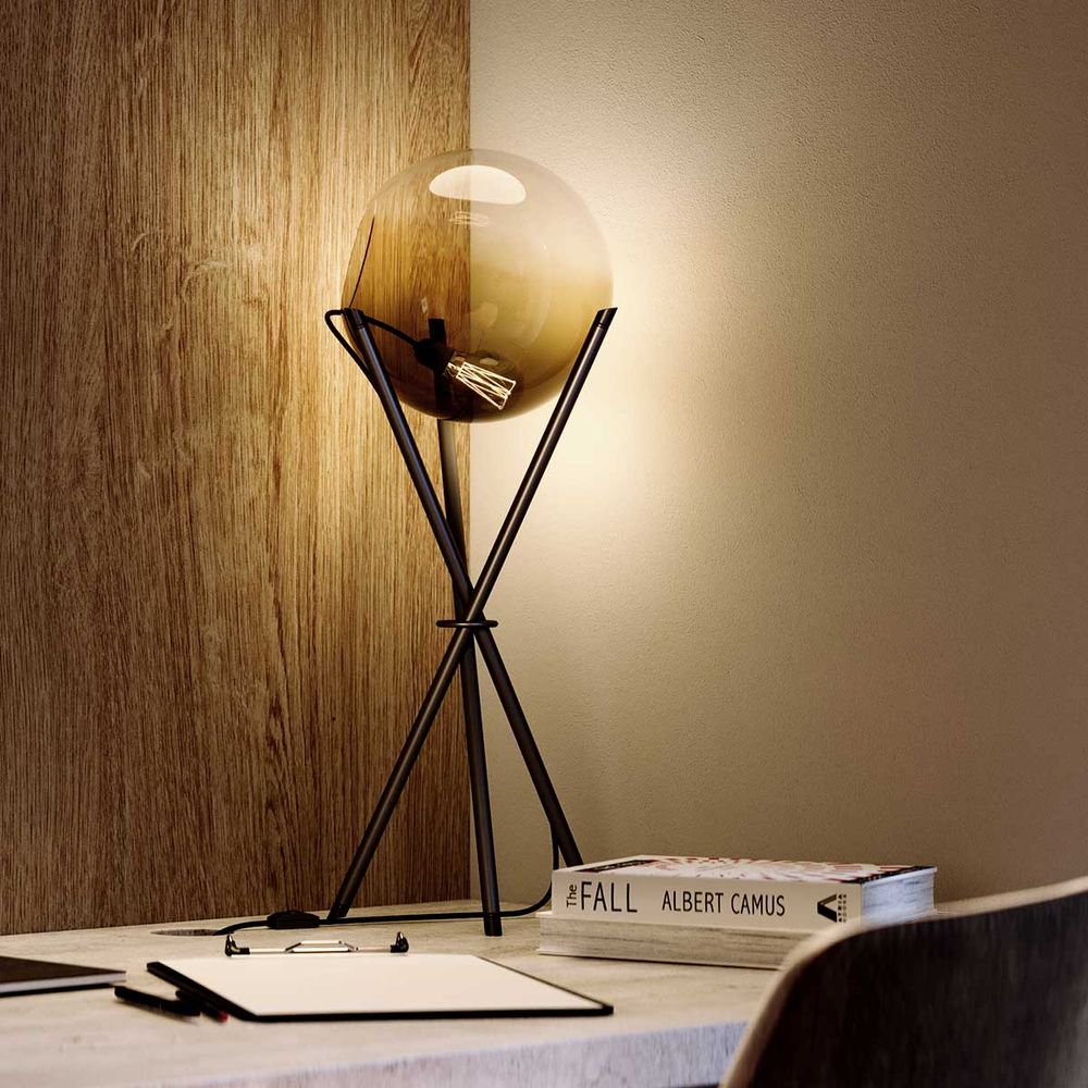 s.luce Orb Axis Glas-Tischlampe Dreibein 20cm