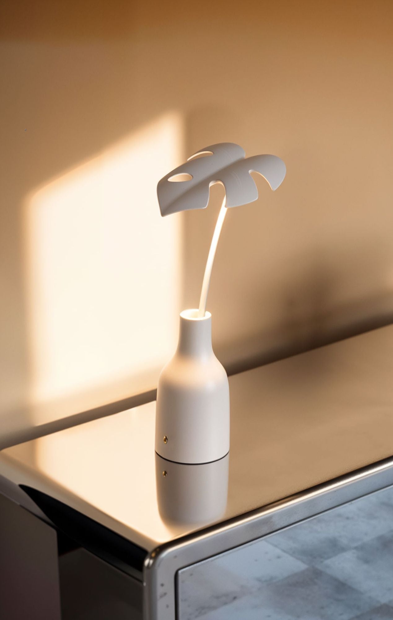Seletti Leaf Light Stellou Tischleuchte Harz Metall
