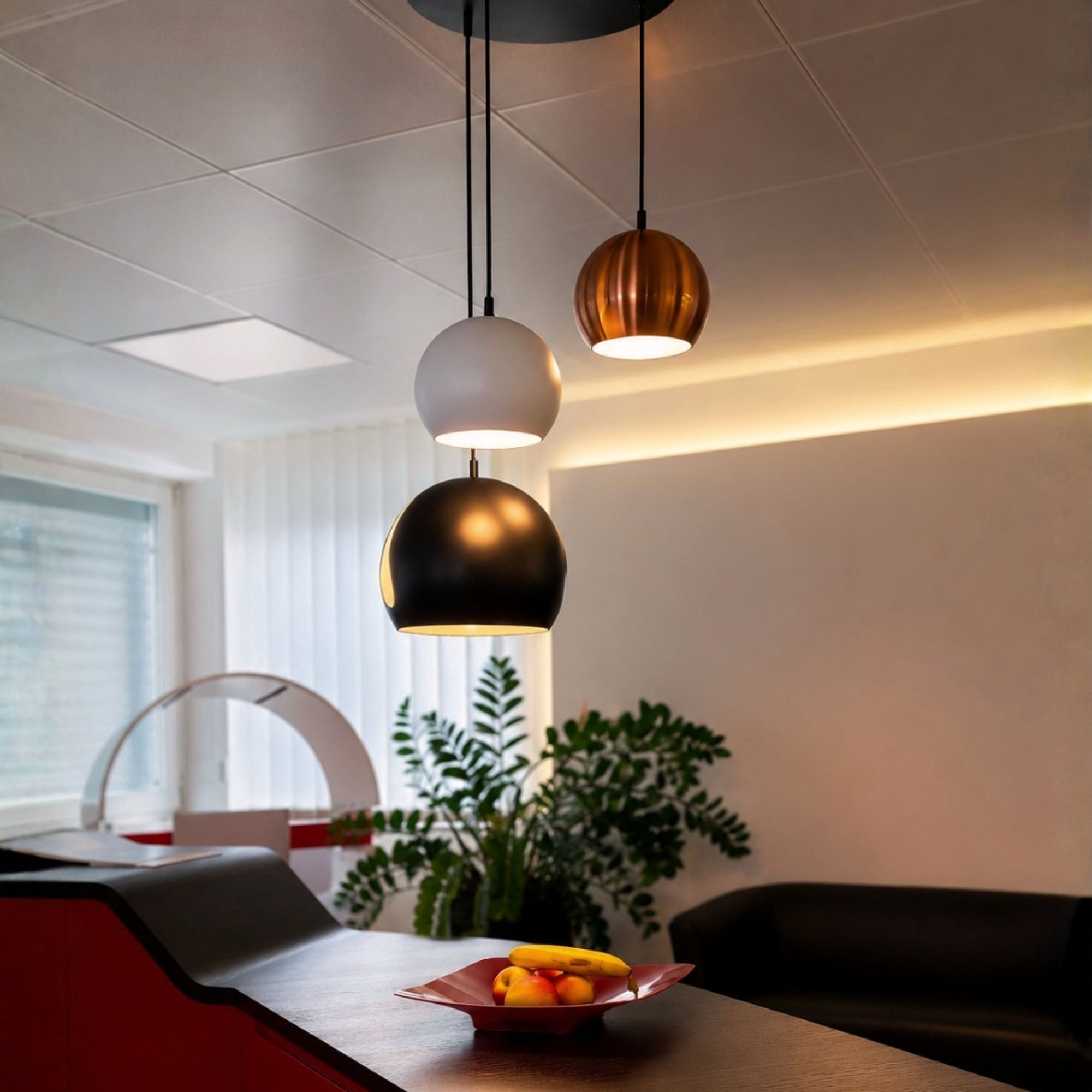 s.luce Ball Metall Pendelleuchte mit drehbarem tauschbaren Schirm - 144917 - s.luce® - homecoming lights.