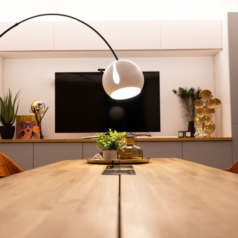 s.luce Ball Design-Bogenlampe mit Marmorfuß modern