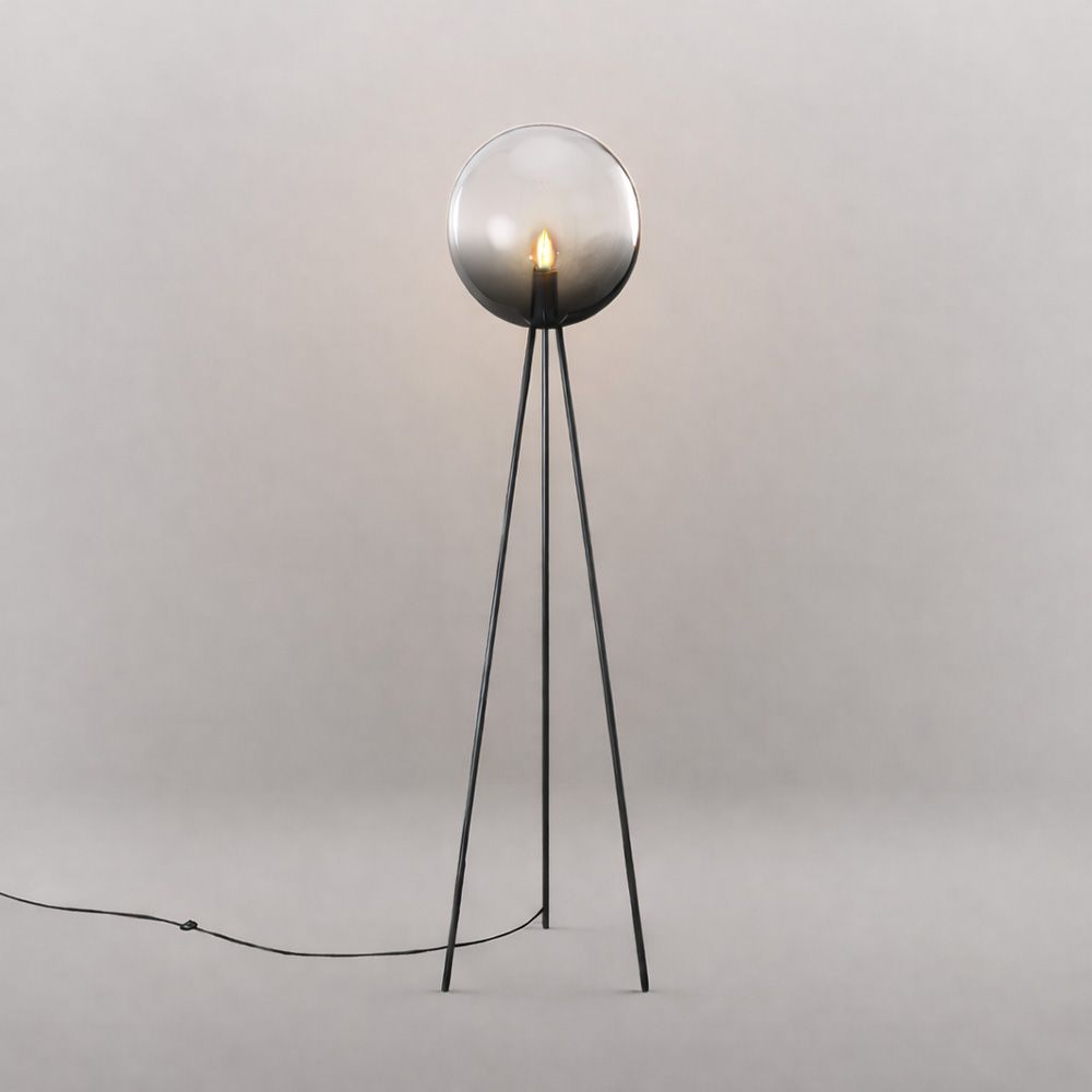 s.luce Dreibein - Stehleuchte Orb Tripod 160cm mit Glaskugel - 177527 - s.luce® - homecoming lights.