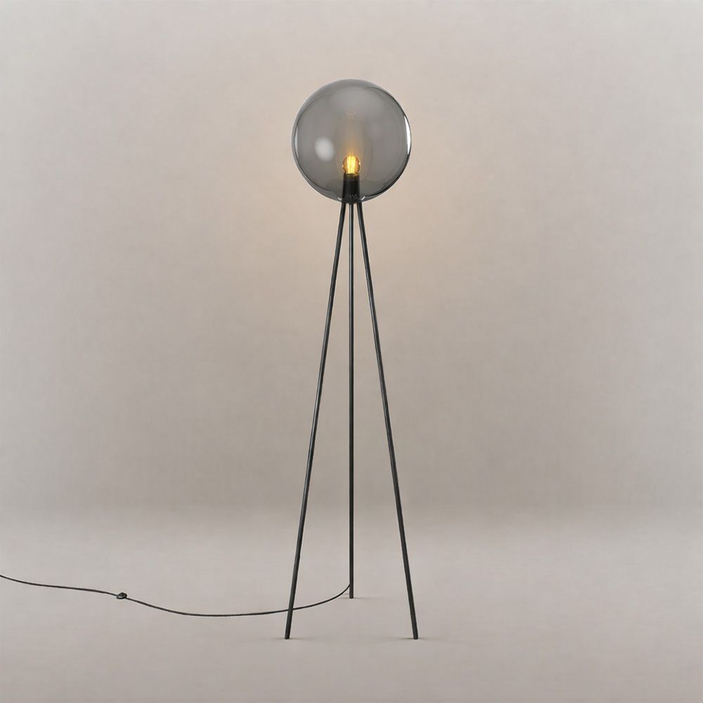s.luce Dreibein - Stehleuchte Orb Tripod 160cm mit Glaskugel - 177526 - s.luce® - homecoming lights.
