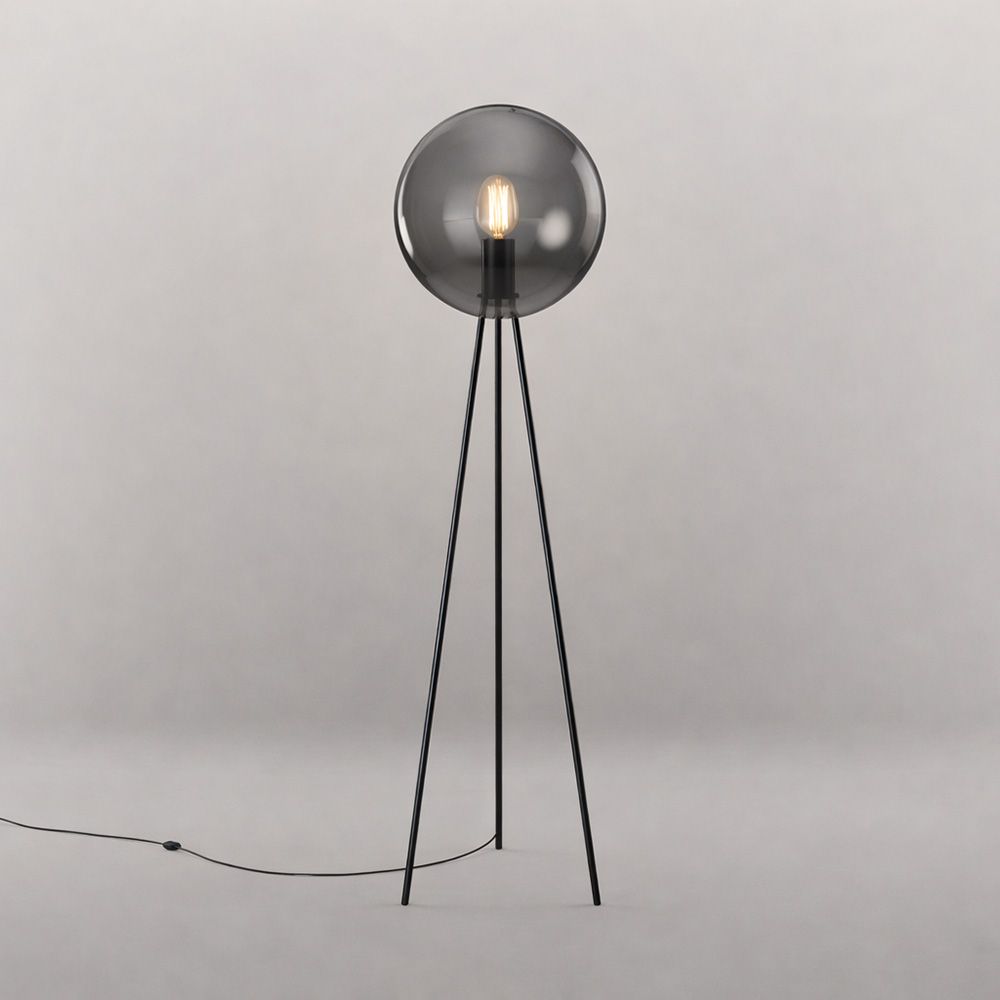 s.luce Dreibein - Stehleuchte Orb Tripod 160cm mit Glaskugel - 177518 - s.luce® - homecoming lights.