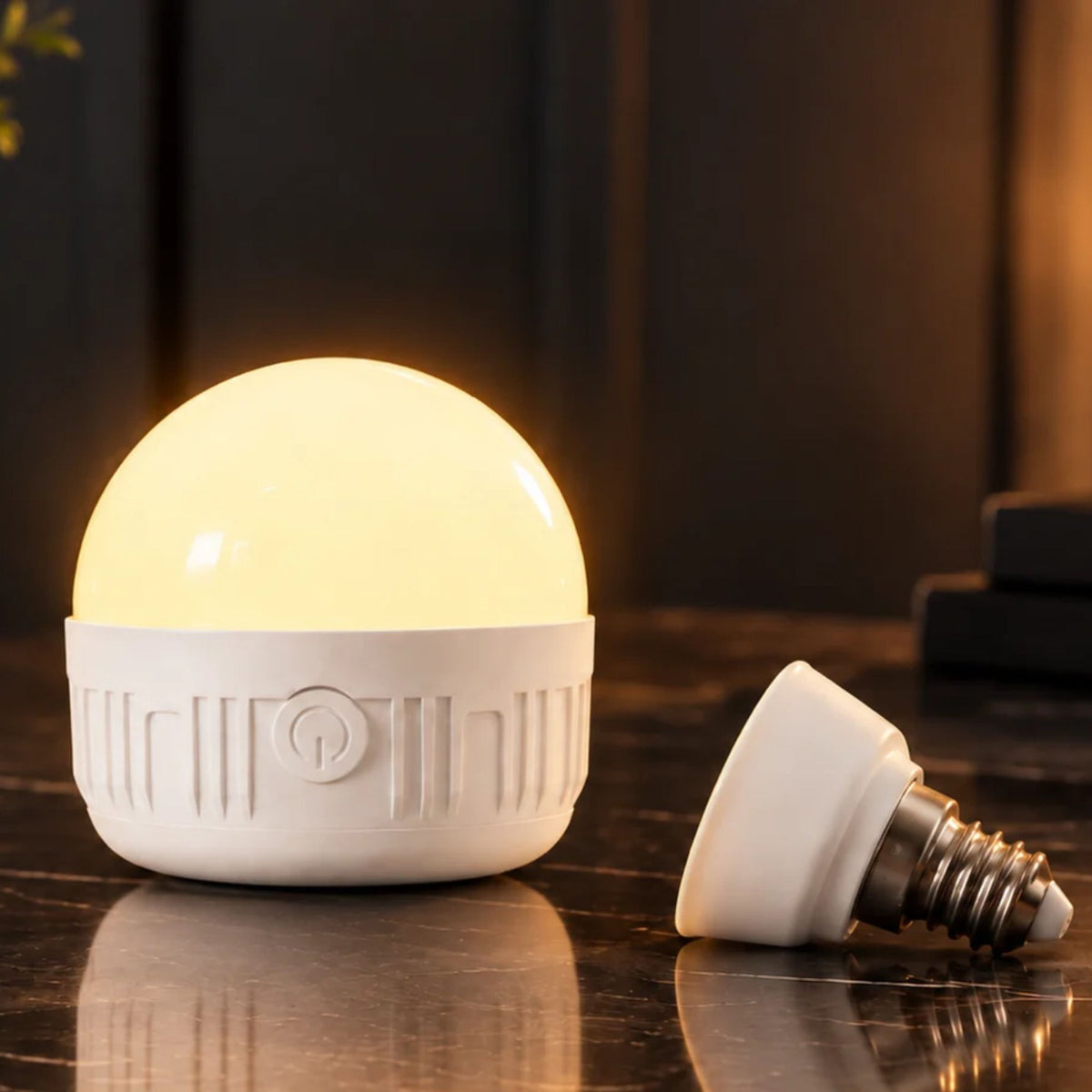 Mobiles LED Leuchtmittel 8W Dimmbar Akku Magnetisch warm/kalt