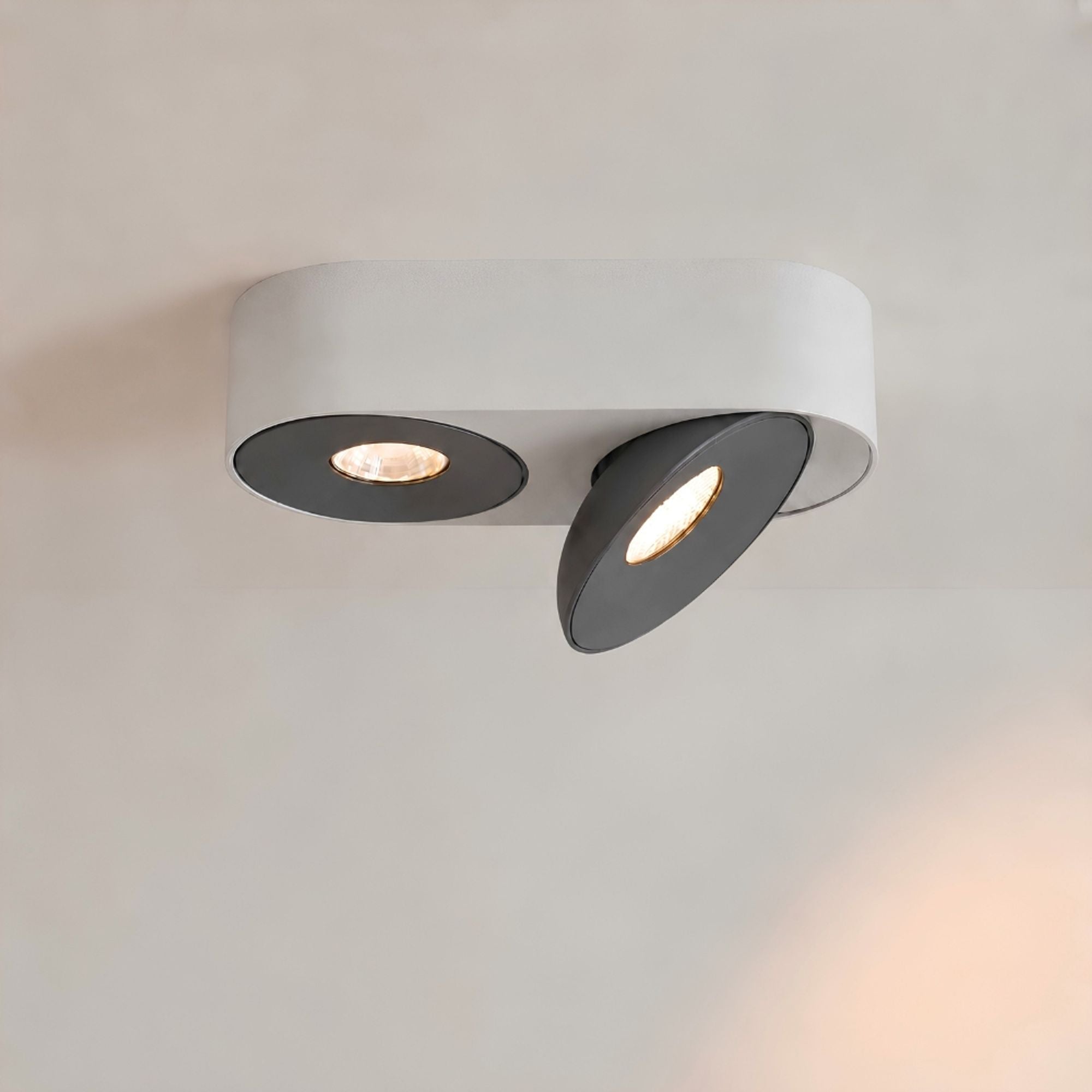 s.luce Santa Duo LED-Aufbaustrahler schwenkbar & dimmbar - 197270 - s.luce® - homecoming lights.